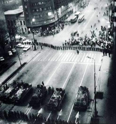 Claudiu Iordache: 21 – 22 Decembrie 1989, două zile de bronz stropit cu sânge din istoria Bucureștiului. VIDEO filmare din Intercontinental a Securității. FOTO colecția personală Paul Agarici